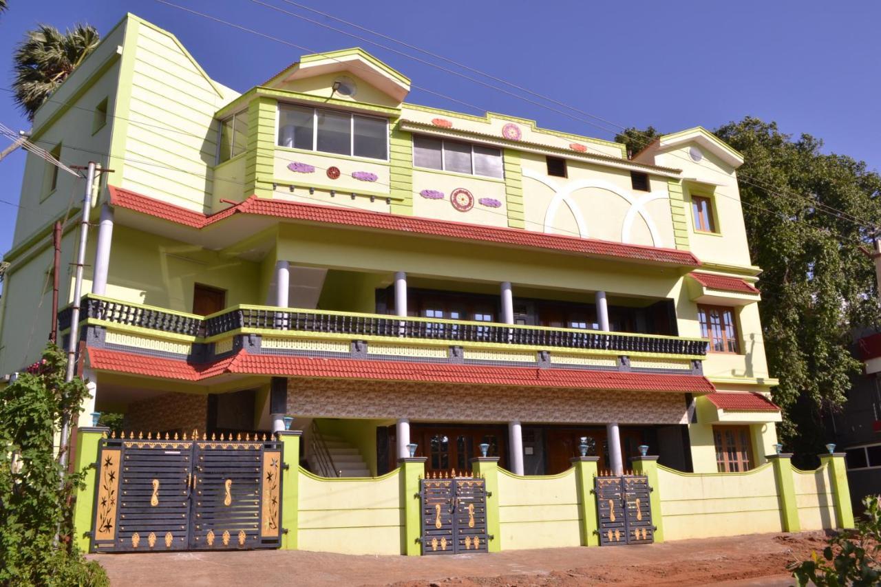 Yuga Guest House Kuttālam Exterior photo