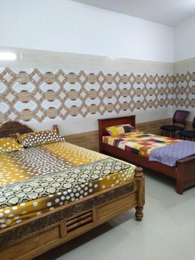 Yuga Guest House Kuttālam Exterior photo