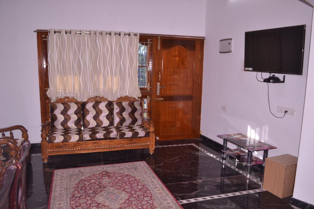 Yuga Guest House Kuttālam Exterior photo