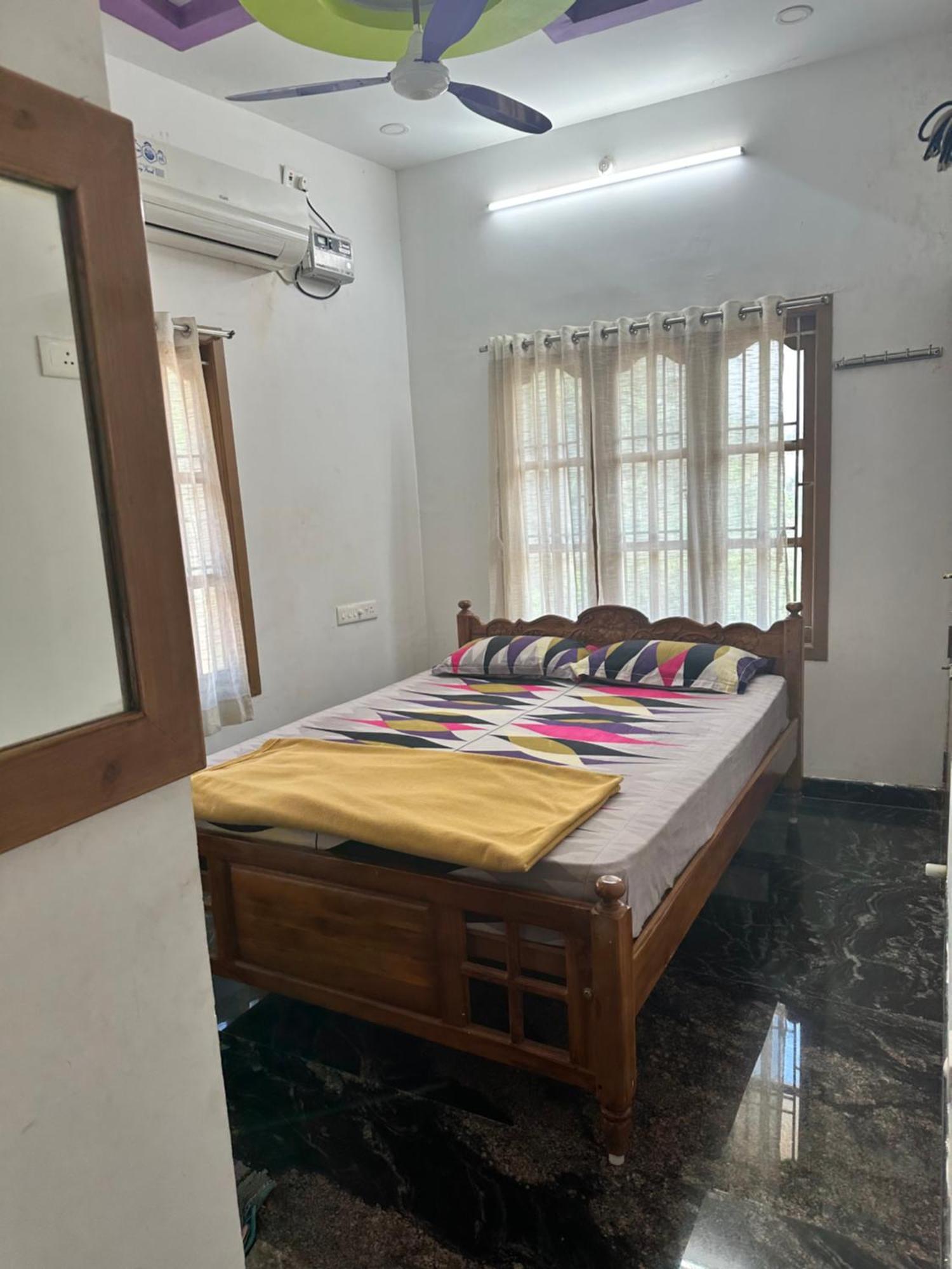 Yuga Guest House Kuttālam Exterior photo